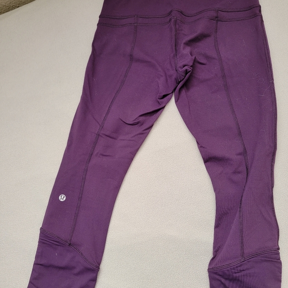 Cute purple Lululemon crops with pockets